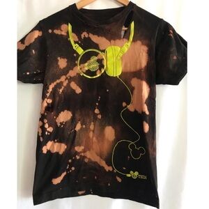 💸Disney Tech Distressed Black Short Sleeve Shirt Size XS
